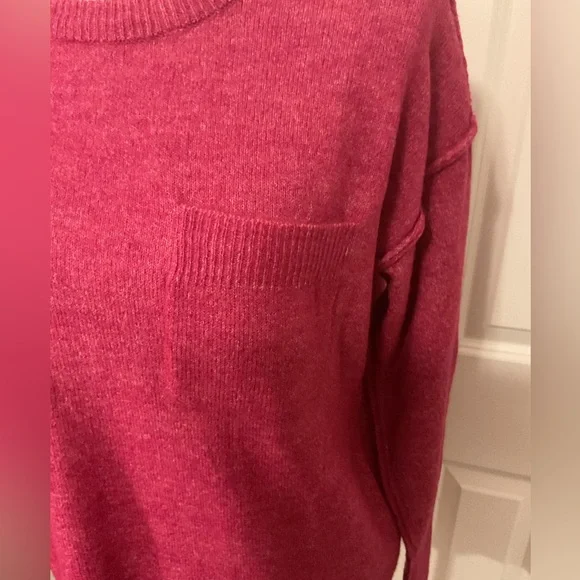 Women's Pink Sweater -NWT - Picture 5 of 16